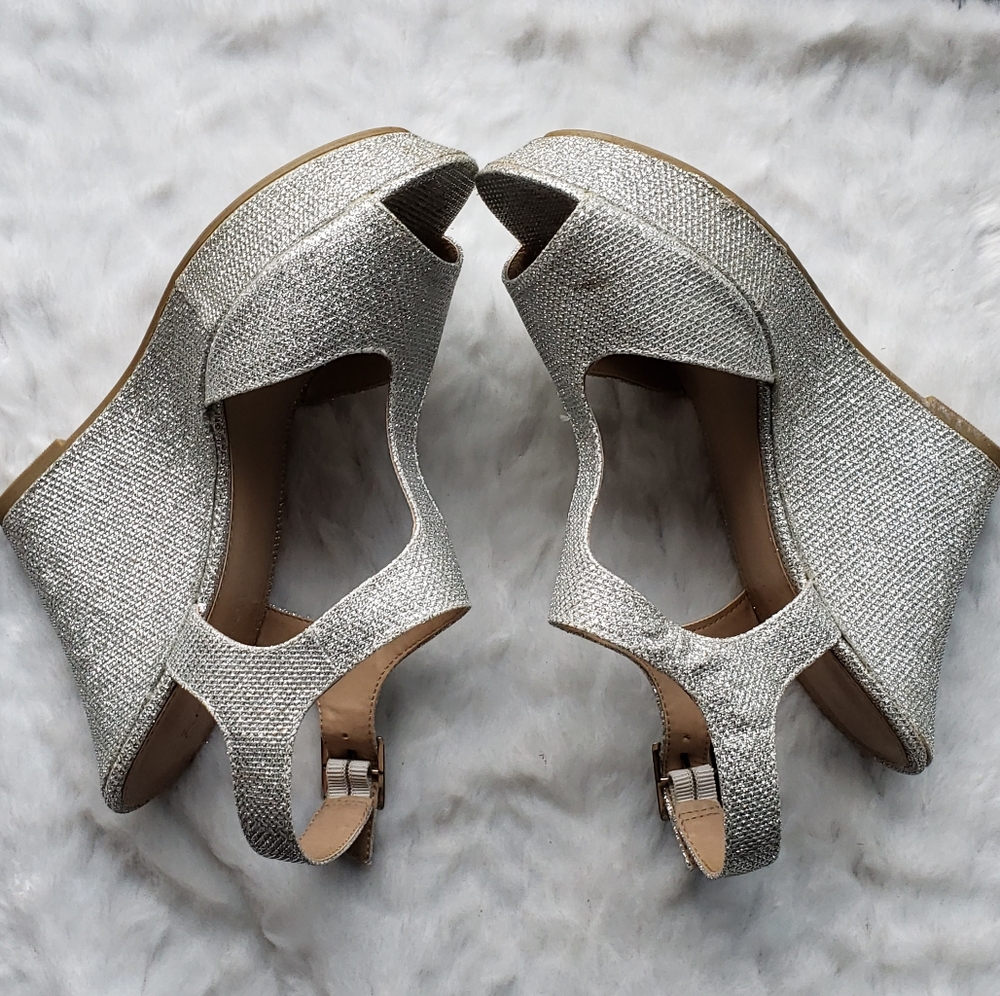 Silver Mesh Look Platform Wedges - Picture 4 of 9